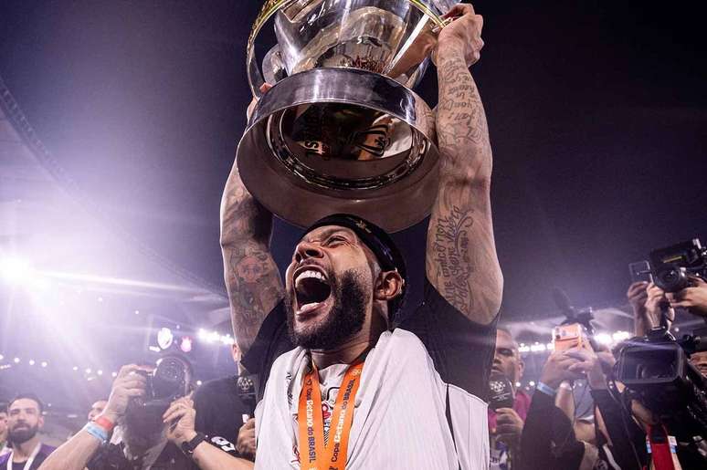 Em 2025, t&iacute;tulo da Copa do Brasil &ldquo;salvou&rdquo; a temporada corintiana &ndash;