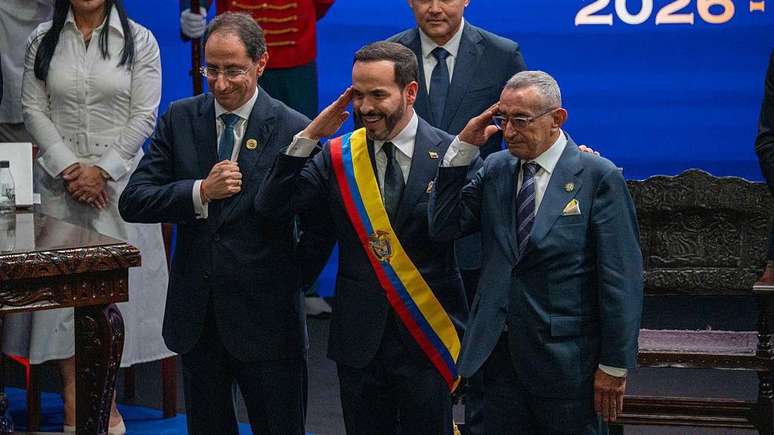 Luis Felipe Yag&uuml;e com o presidente De la Espriella e o vice-presidente Restrepo