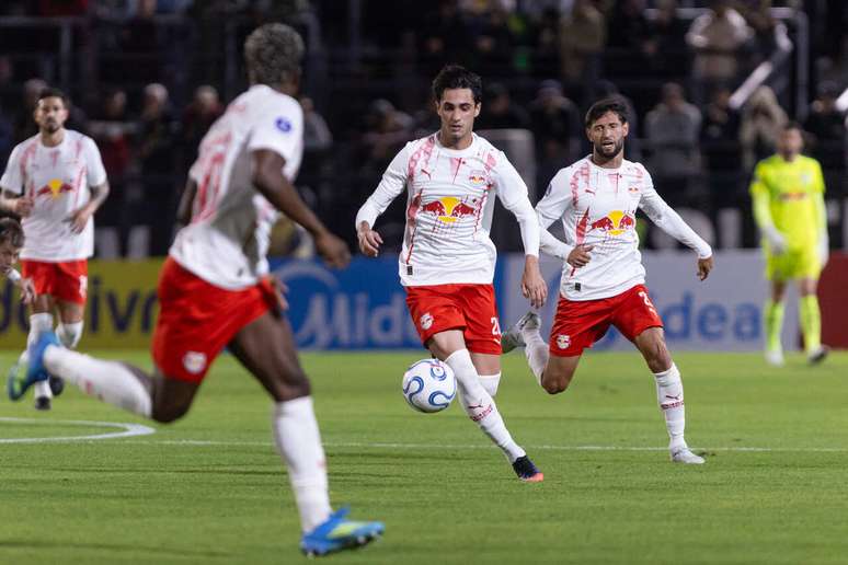 Red Bull Bragantino tenta encostar no G4 do Campeonato Brasileiro &ndash;