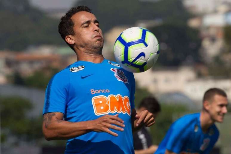 Jadson durante passagem pelo Corinthians &ndash;