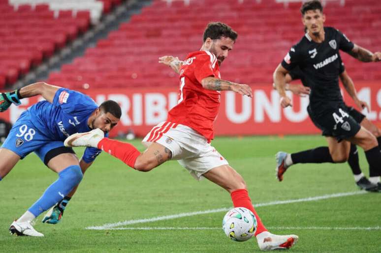 Benfica come&ccedil;a temporada 2026/27 do Campeonato Portugu&ecirc;s com trope&ccedil;o em casa &ndash;