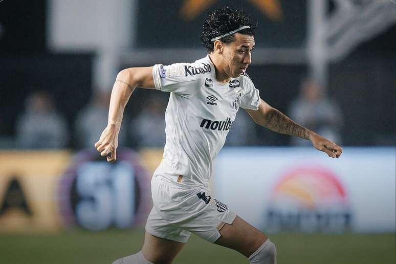Santos n&atilde;o conseguiu reagir diante do Furac&atilde;o na Vila Belmiro &ndash;