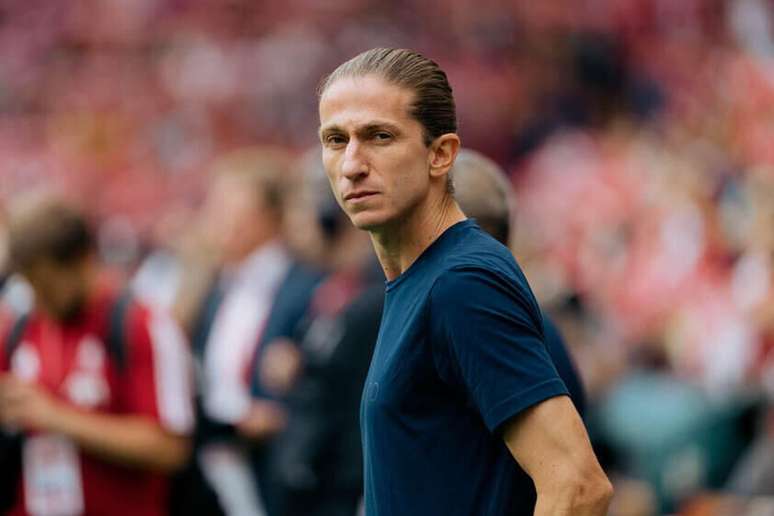 Filipe Lu&iacute;s durante amistoso entre Liverpool e Monaco &ndash;