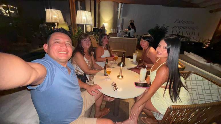 Fotos compartilhadas por Victor Manrique com parentes que morreram no acidente de helic&oacute;ptero no s&aacute;bado, 8, no Rio de Janeiro