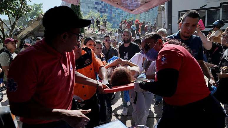 O prefeito de Cali disse que a cidade precisava de equipes de resgate para atender &agrave; emerg&ecirc;ncia