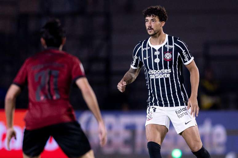 Gustavo Henrique torce para que Depay siga no Corinthians e fortale&ccedil;a o setor ofensivo &ndash;