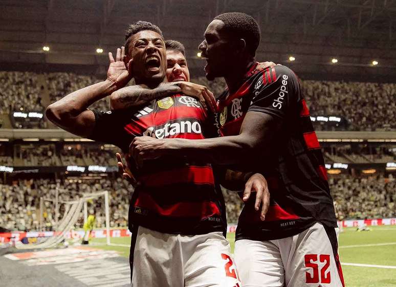 Gol de Bruno Henrique na Arena MRV fez Flamengo botar a m&atilde;o no t&iacute;tulo brasileiro em 2025 &ndash;