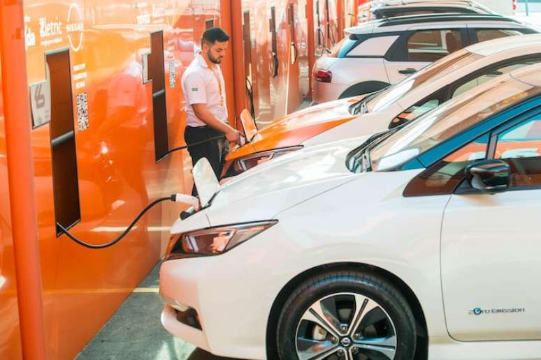 Segundo o estudo, a &uacute;nica forma de reduzir as mortes prematuras &eacute; atingir 100% de vendas de el&eacute;tricos mundialmente at&eacute; 2050