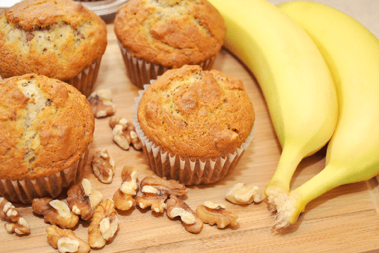 Muffin de banana com nozes 