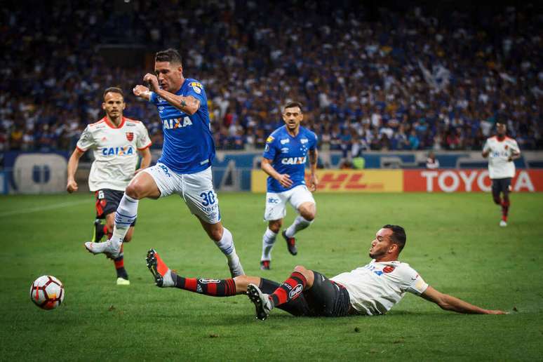 Thiago Neves, ex-Flamengo, passa por R&eacute;ver em jogo no Mineir&atilde;o em 2018 &ndash;