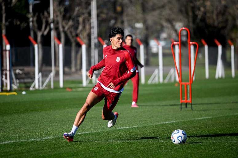 Estudiantes fechou na tarde desta segunda-feira a sua prepara&ccedil;&atilde;o para a partida contra a Cat&oacute;lica.