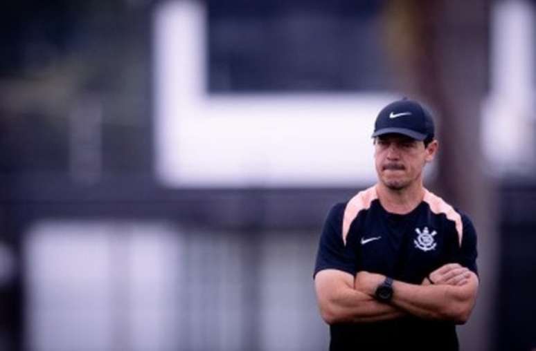 Fotos: Rodrigo Coca/Ag&ecirc;ncia Corinthians - Legenda: Fernando Diniz ter&aacute; novos nomes para as oitavas da Libertadores