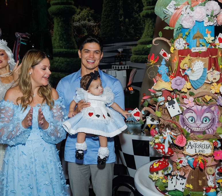 Maria Antonia, Antonella e Cristiano Deyvid 