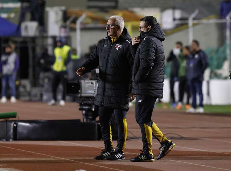 Dorival durante o jogo em La Paz, nesta ter&ccedil;a &ndash;