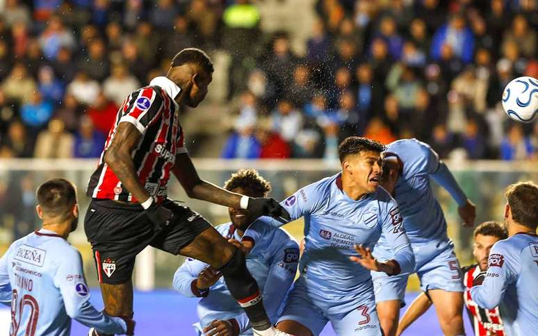 Arboleda fez o gol do S&atilde;o Paulo no empate com o Bol&iacute;var pela Sul-Americana &ndash;