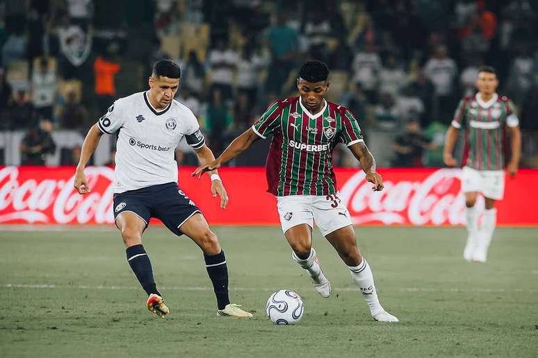 Fluminense s&oacute; empatou com Rivadavia &ndash;