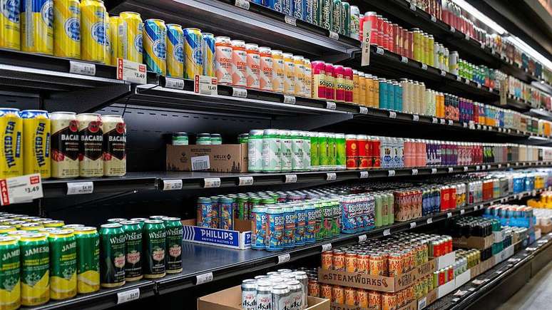 Setor cervejeiro teve queda de 5% em 2025 e est&aacute; se recuperando com segmento premium, no qual se incluem as vers&otilde;es sem &aacute;lcool e, agora, com prote&iacute;na