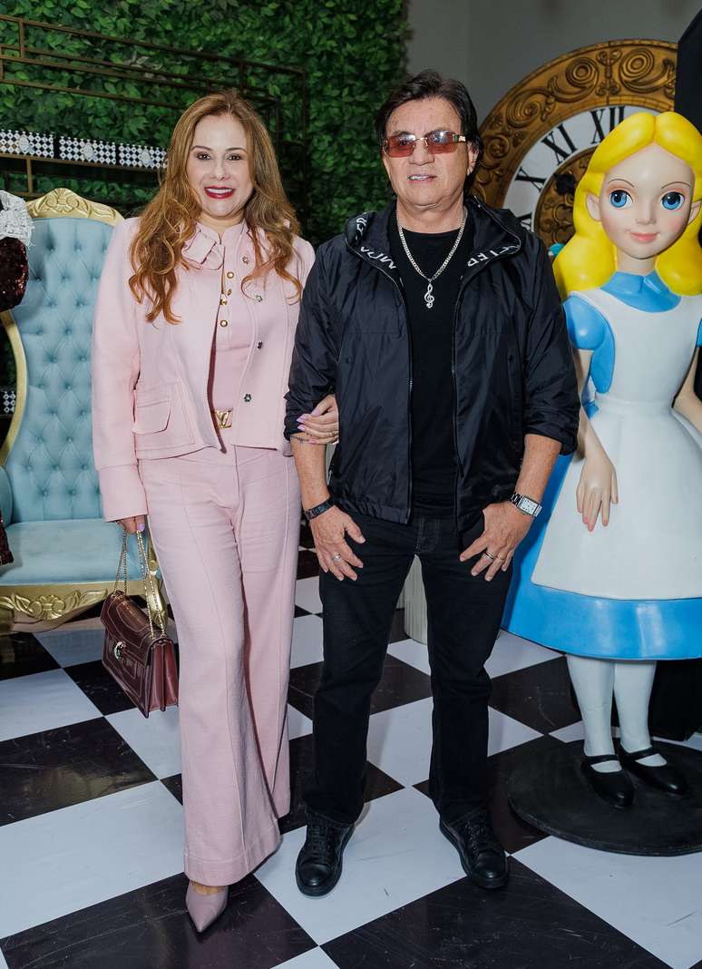 M&aacute;rcia Alves e Chit&atilde;ozinho 