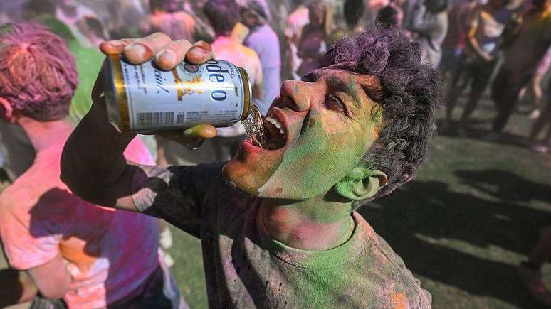 Nutr&oacute;logo lembra que a alimenta&ccedil;&atilde;o tamb&eacute;m inclui alimentos indulgentes e diz que, quando eles s&atilde;o acompanhados de nutrientes como a prote&iacute;na, podem ser bem-vindos