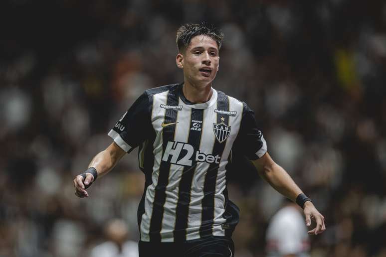 Rom&aacute;n perdeu espa&ccedil;o no elenco comandado por Eduardo Dom&iacute;nguez &ndash;