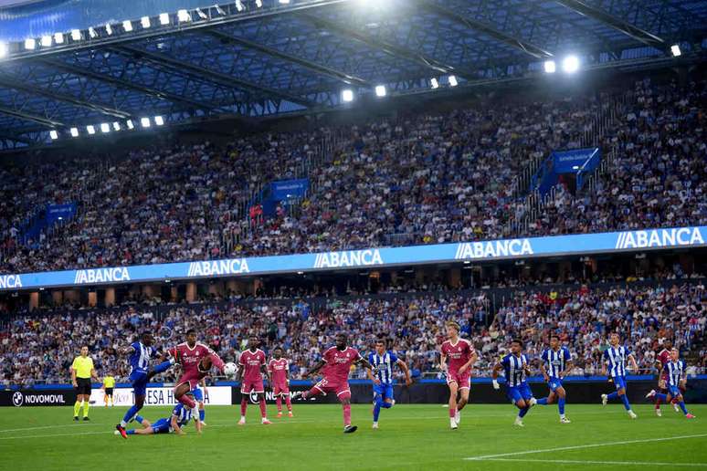 Endrick tenta finaliza&ccedil;&atilde;o em bola lan&ccedil;ada na &aacute;rea &ndash;