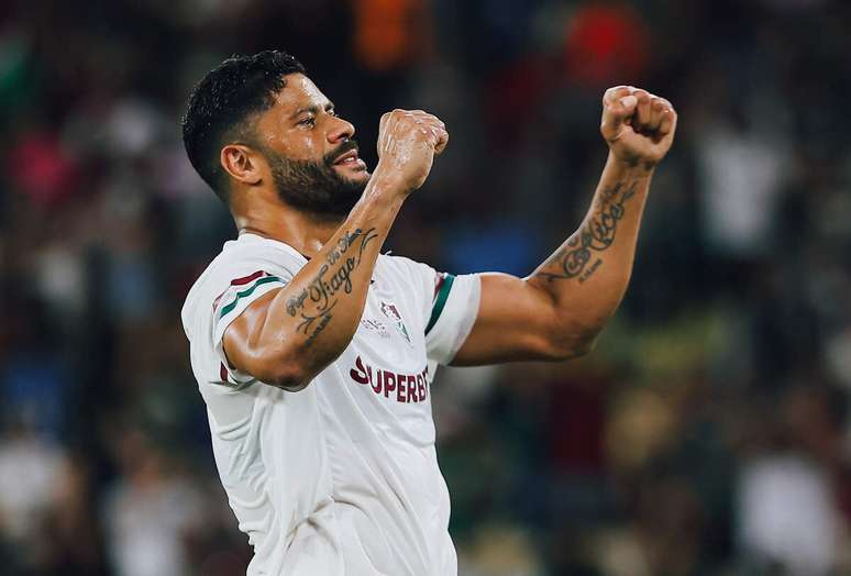Hulk s&oacute; tem um gol oficial pelo Fluminense &ndash;
