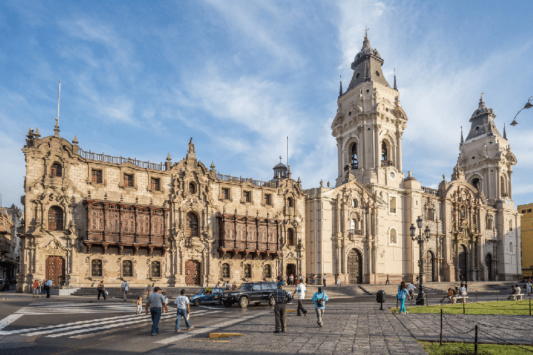O Centro Hist&oacute;rico de Lima re&uacute;ne arquitetura hist&oacute;rica e importantes atra&ccedil;&otilde;es culturais 