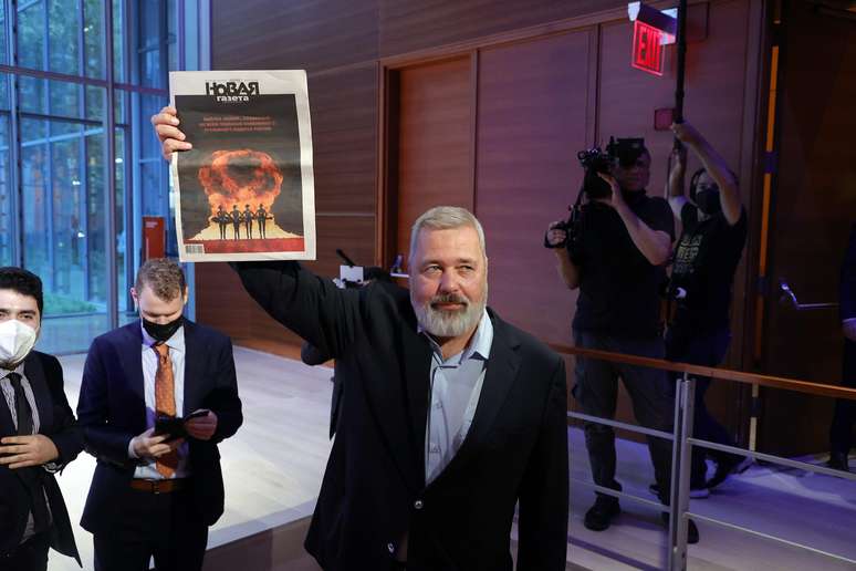 Muratov leiloou a medalha do Pr&ecirc;mio Nobel para apoiar os esfor&ccedil;os humanit&aacute;rios do Unicef em favor de refugiados ucranianos