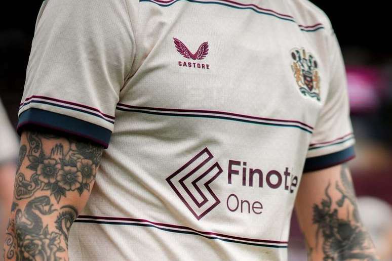 Burnley rompeu com a patrocinadora m&aacute;ster &agrave;s v&eacute;speras do in&iacute;cio do campeonato &ndash;