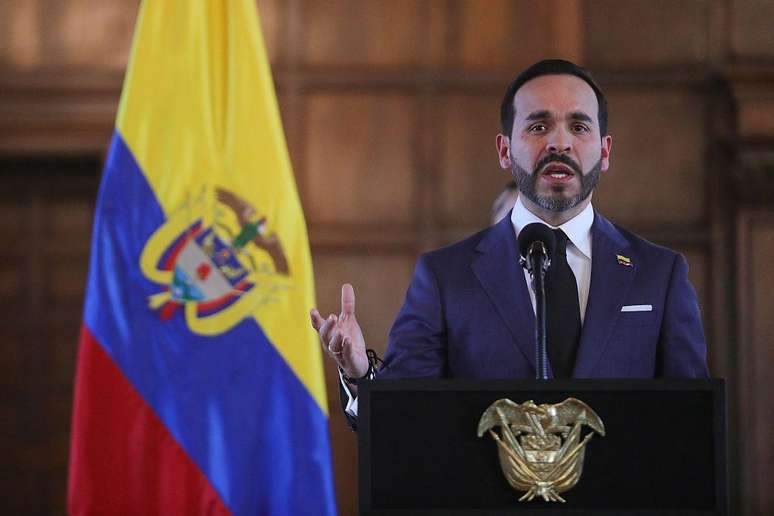 Abelardo de la Espriella mudou completamente a pol&iacute;tica de seu antecessor, Gustavo Petro, em rela&ccedil;&atilde;o a Israel