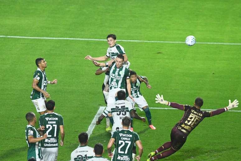 Coritiba venceu a Chapecoense na rodada passada &ndash;