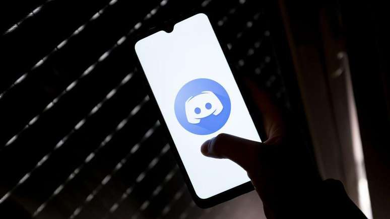 Discord permite a cria&ccedil;&atilde;o de comunidades fechadas, onde s&oacute; se entra com convite, os chamados servidores ou 'panelas'