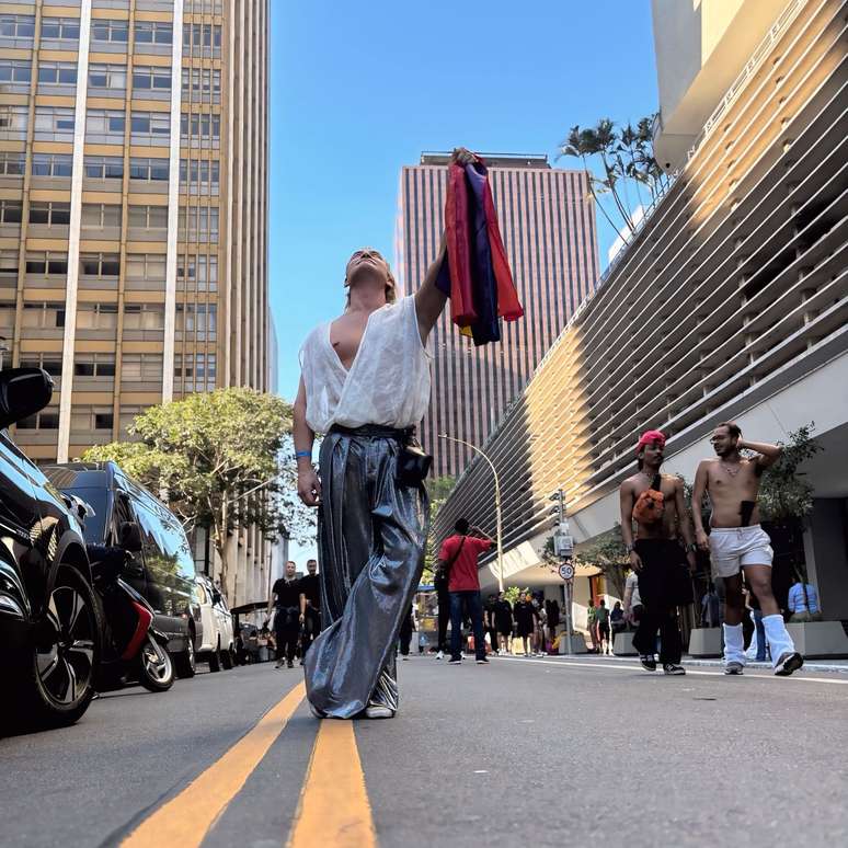 Carmo Dalla Vecchia durante a Parada do Orgulho LGBT+ de S&atilde;o Paulo