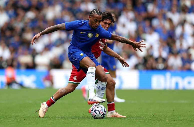 Jo&atilde;o Pedro foi o grande destaque da vit&oacute;ria do Chelsea no Stamford Bridge &ndash;