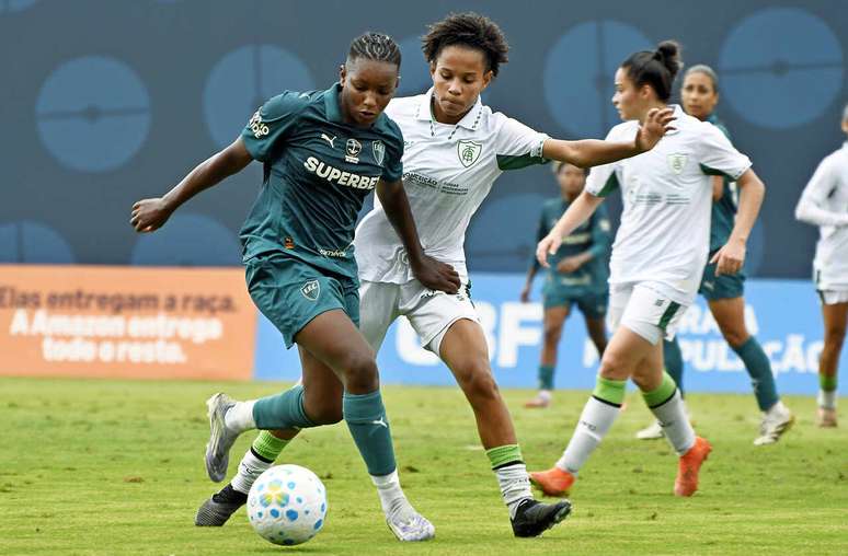 Fluminense e Am&eacute;rica-MG mediram for&ccedil;as na tarde deste s&aacute;bado (15), pelo Brasileir&atilde;o Feminino &ndash;