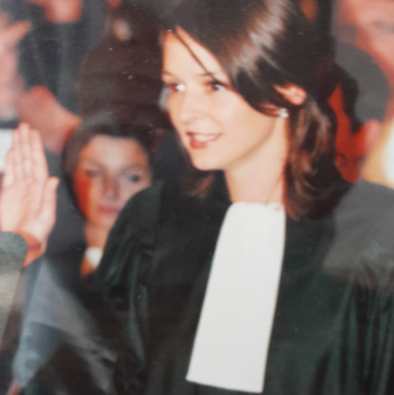 A forma&ccedil;&atilde;o jur&iacute;dica de Audrey forneceu condi&ccedil;&otilde;es para que ela questionasse as leis francesas sobre o anonimato dos doadores de esperma