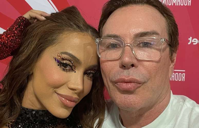 Anitta &eacute; cliente do cartomante e m&eacute;dium Fred Peres: "Ela se interessa por tudo o que &eacute; esot&eacute;rico"