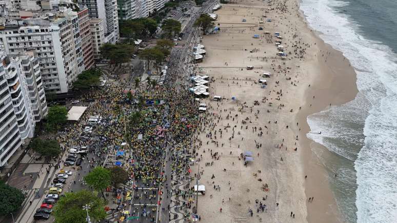 Ato de lan&ccedil;amento da campanha de Fl&aacute;vio Bolsonaro (PL), em Copacabana.
