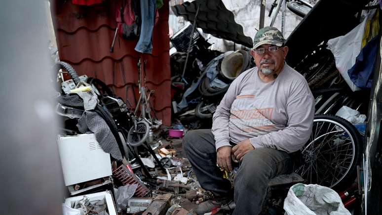 Para vendedor, reforma no centro de San Salvador &eacute; uma 'maquiagem para que pensem que estamos bem'