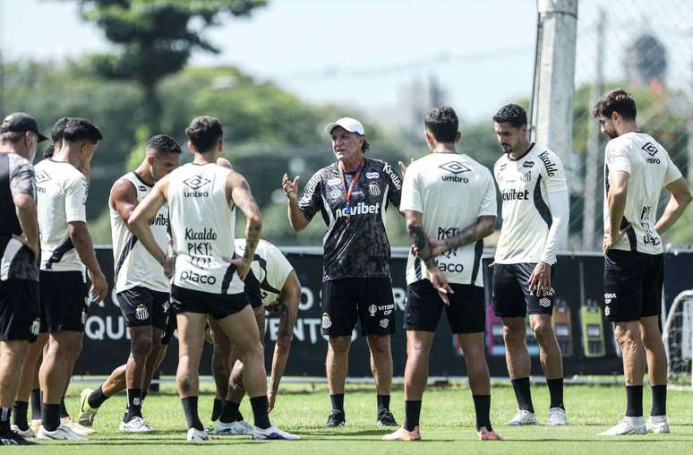 Cuca deve preservar alguns titulares para o duelo contra o Macar&aacute; &ndash;