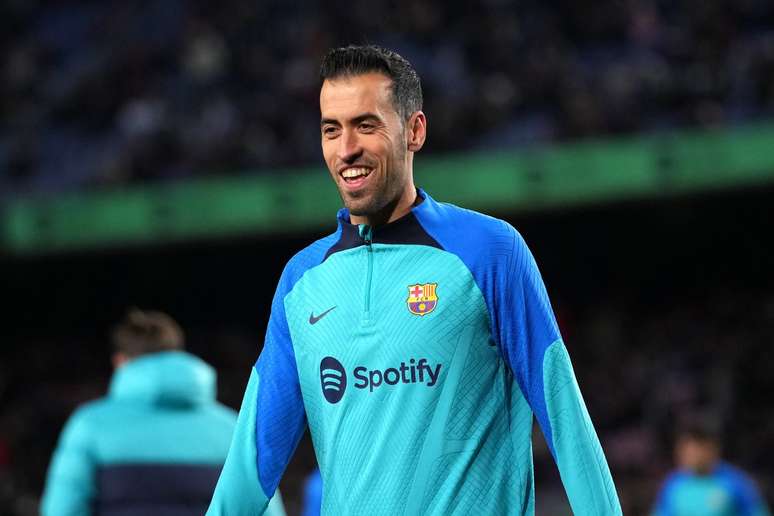 Busquets volta ao Barcelona após um ano de aposentadoria 