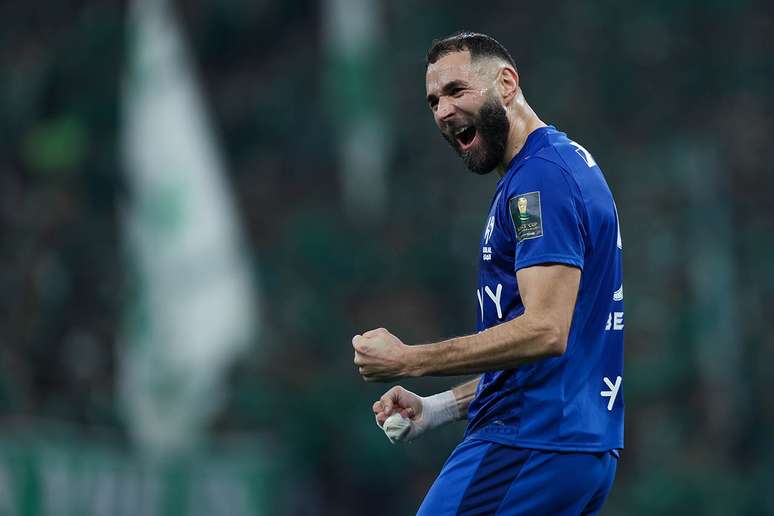 Benzema tem 15 participa&ccedil;&otilde;es em gols em 14 jogos pelo Al-Hilal &ndash;