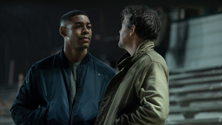 Hal Jordan e John Stewart s&atilde;o os protagonistas de Lanternas
