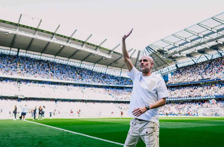 Pep Guardiola se despediu do Manchester City após dez anos –