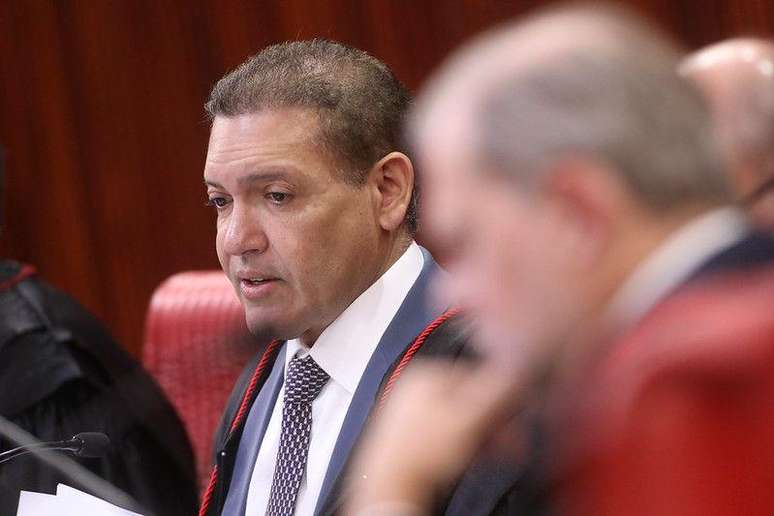 Datafolha &eacute; contra a proposta do ministro K&aacute;ssio Nunes Marques de criar selo para institutos que "acertam pesquisa"