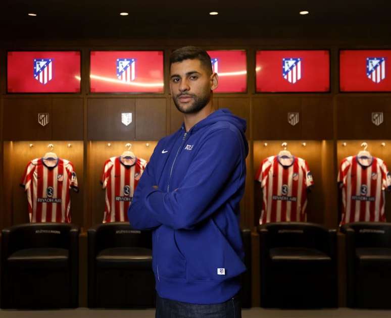 Cuti Romero refor&ccedil;ou o Atl&eacute;tico nesta janela e est&aacute; dispon&iacute;vel para o jogo contra o M&aacute;laga &ndash; Foto &ndash; Divulga&ccedil;&atilde;o Atl&eacute;tico de Madrid