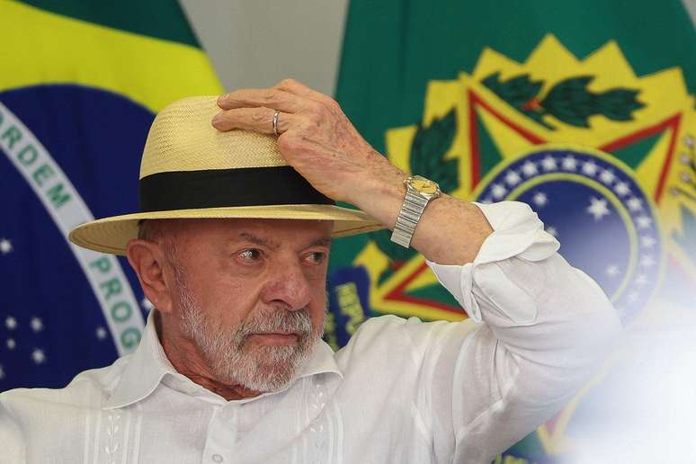 L&iacute;der nas pesquisas de primeiro turno, Lula deve ter cen&aacute;rio desafiador no segundo, ressalta Chong