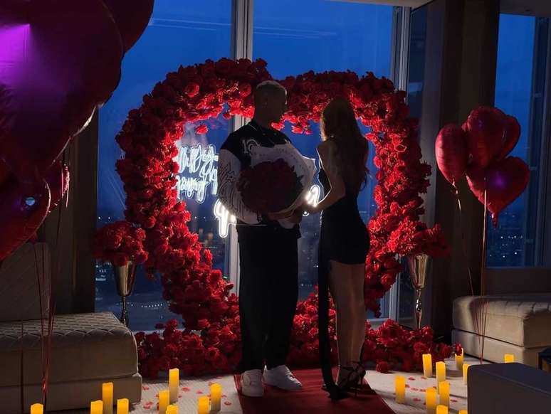 Casal j&aacute; tem um filho &ndash;
