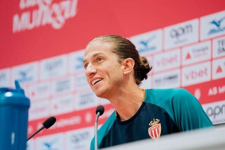 Entrevista coletiva de Filipe Lu&iacute;s antes dos playoffs da Liga Confer&ecirc;ncia &ndash;