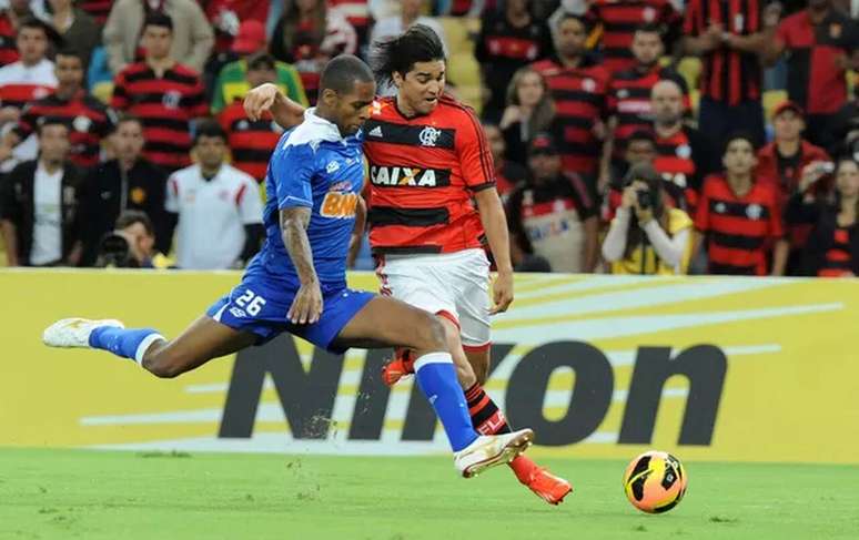 Flamengo de Marcelo Moreno superou o Cruzeiro de Ded&eacute; em 2013 &ndash;